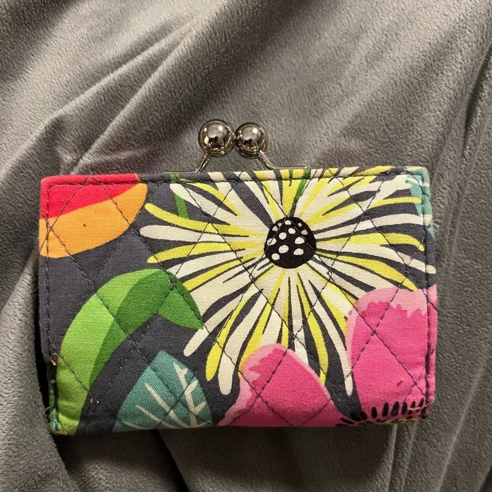 Vera Bradley wallet - Picture 2 of 4